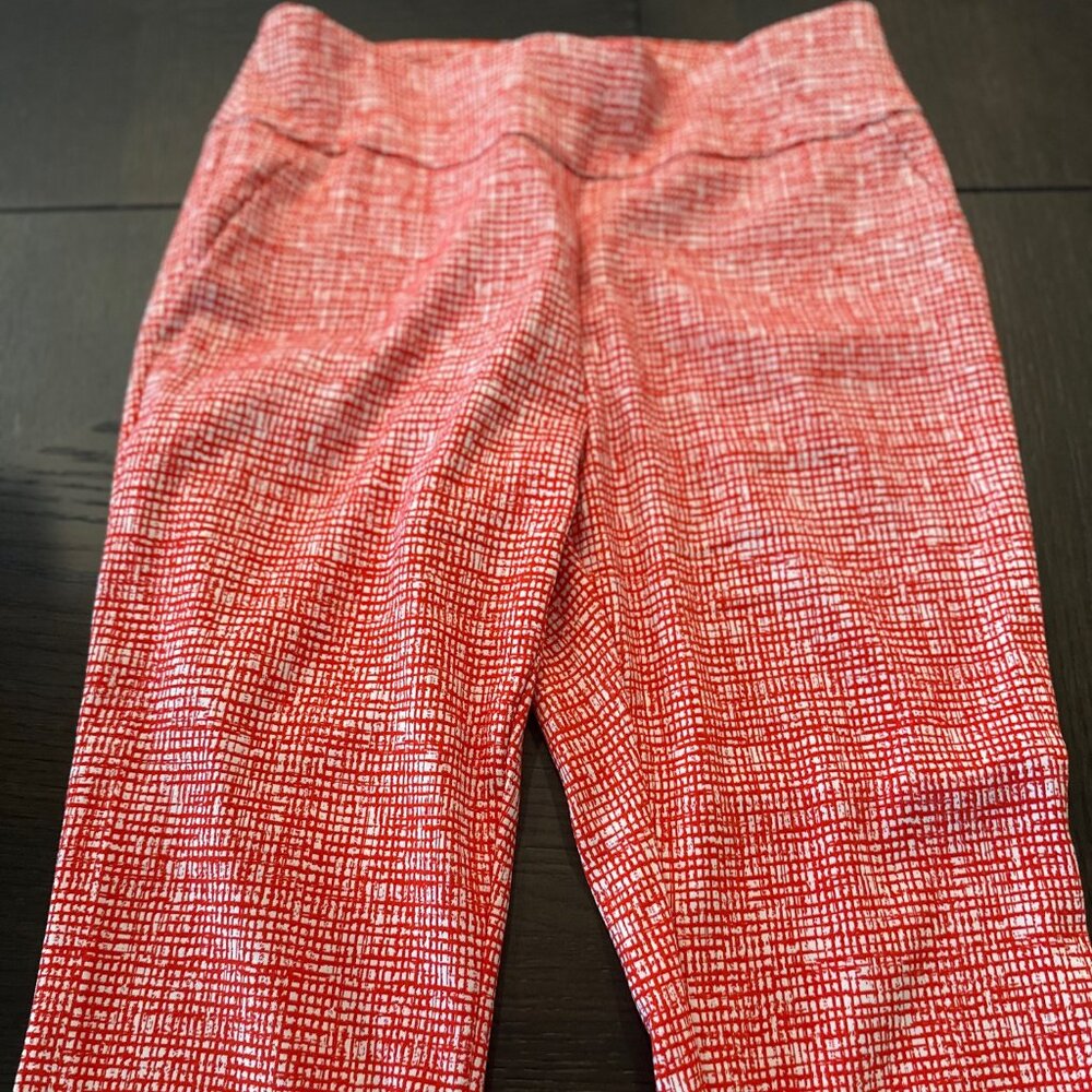 NEW w/o tags NY & Co. Pull-On Capri Stretch Pants